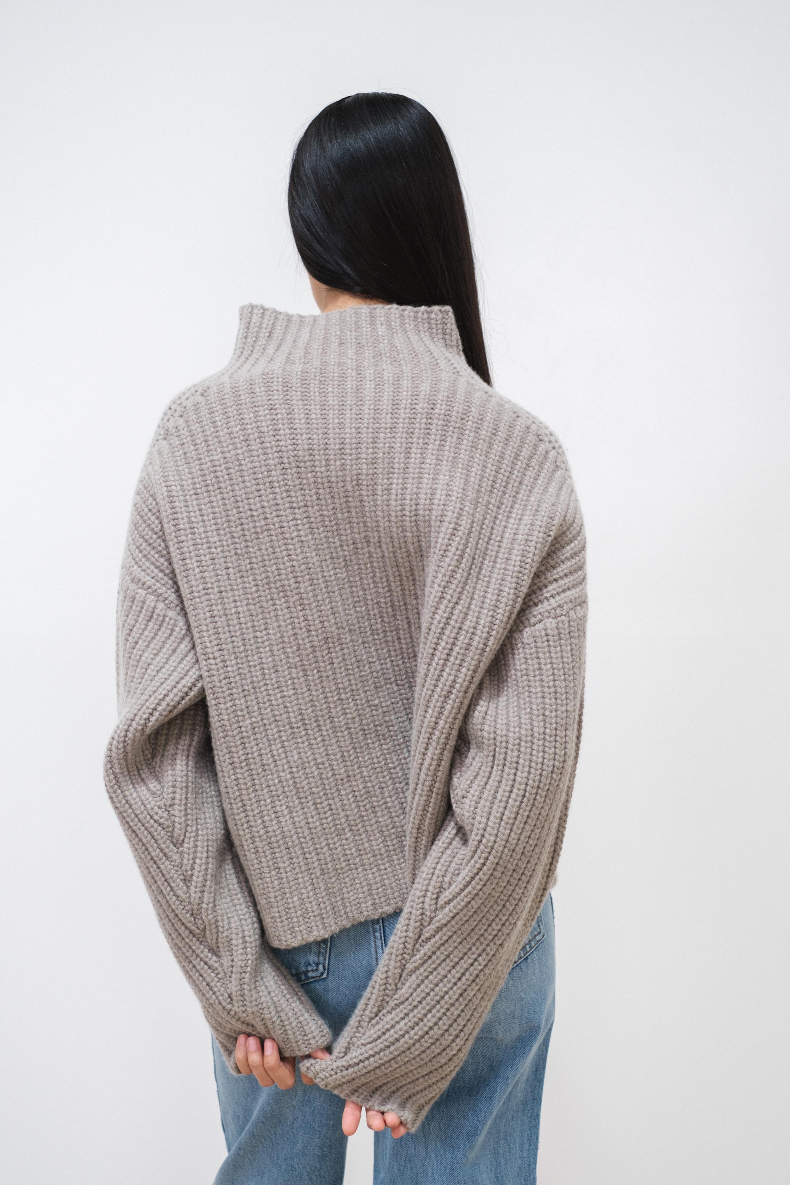 Isabella Turtleneck Cashmere Sweater