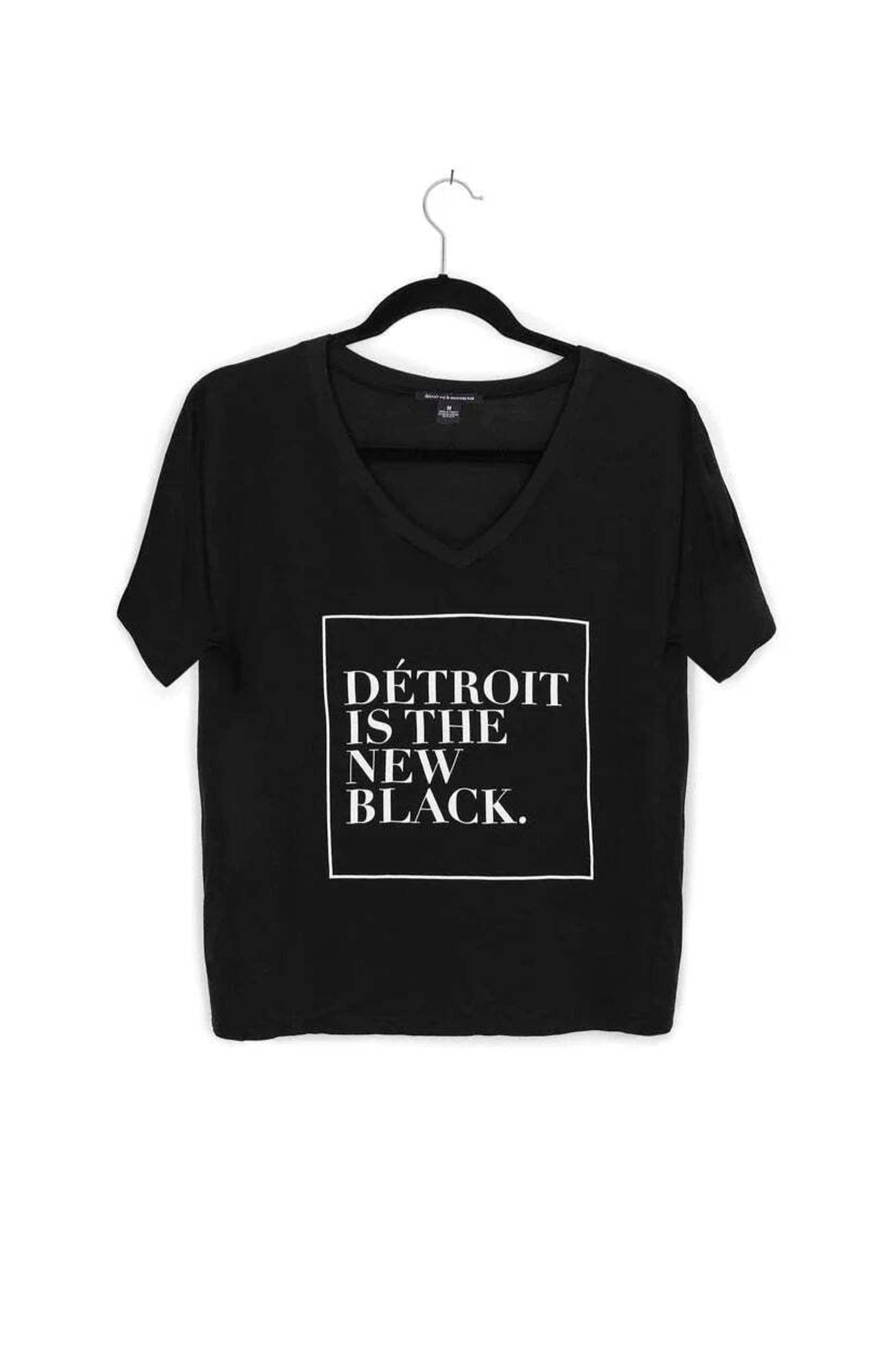 DETROIT IS THE NEW BLACK Woodward V Neck Tee