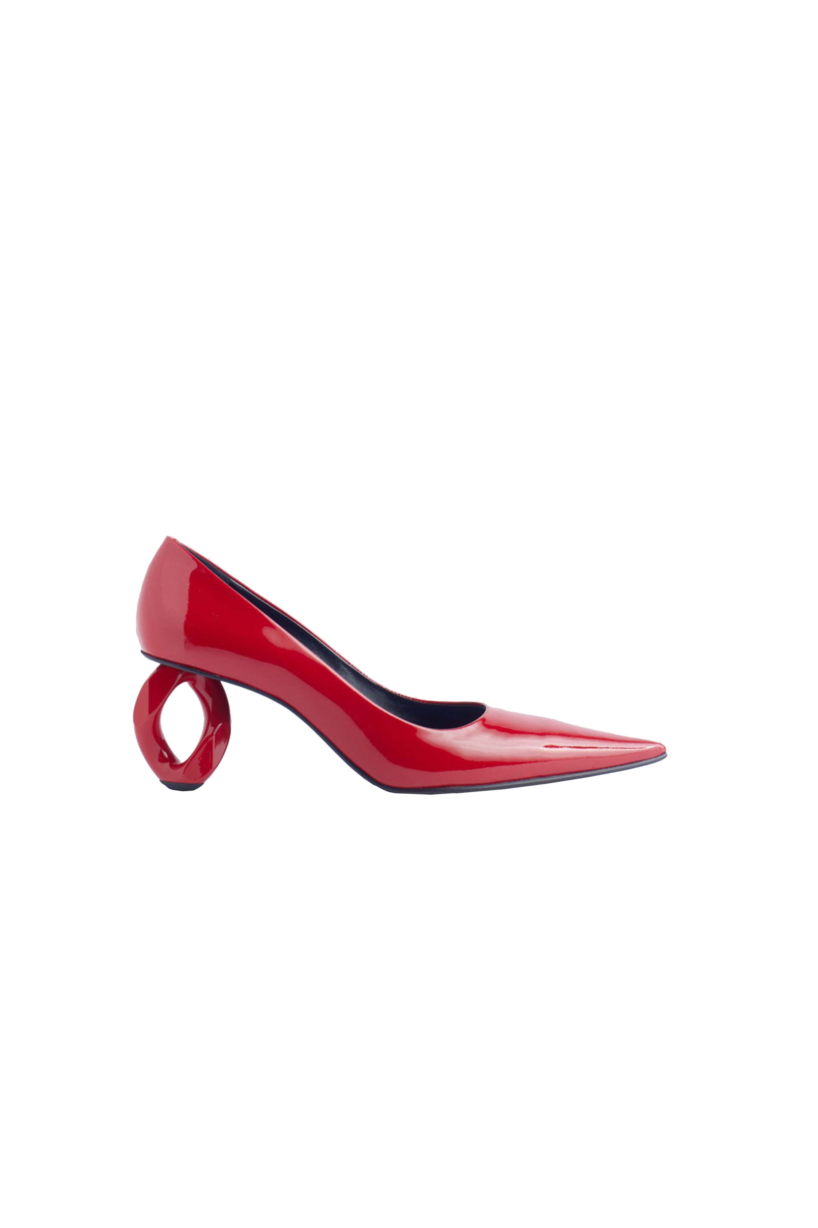 Chain Heel Pump in Red