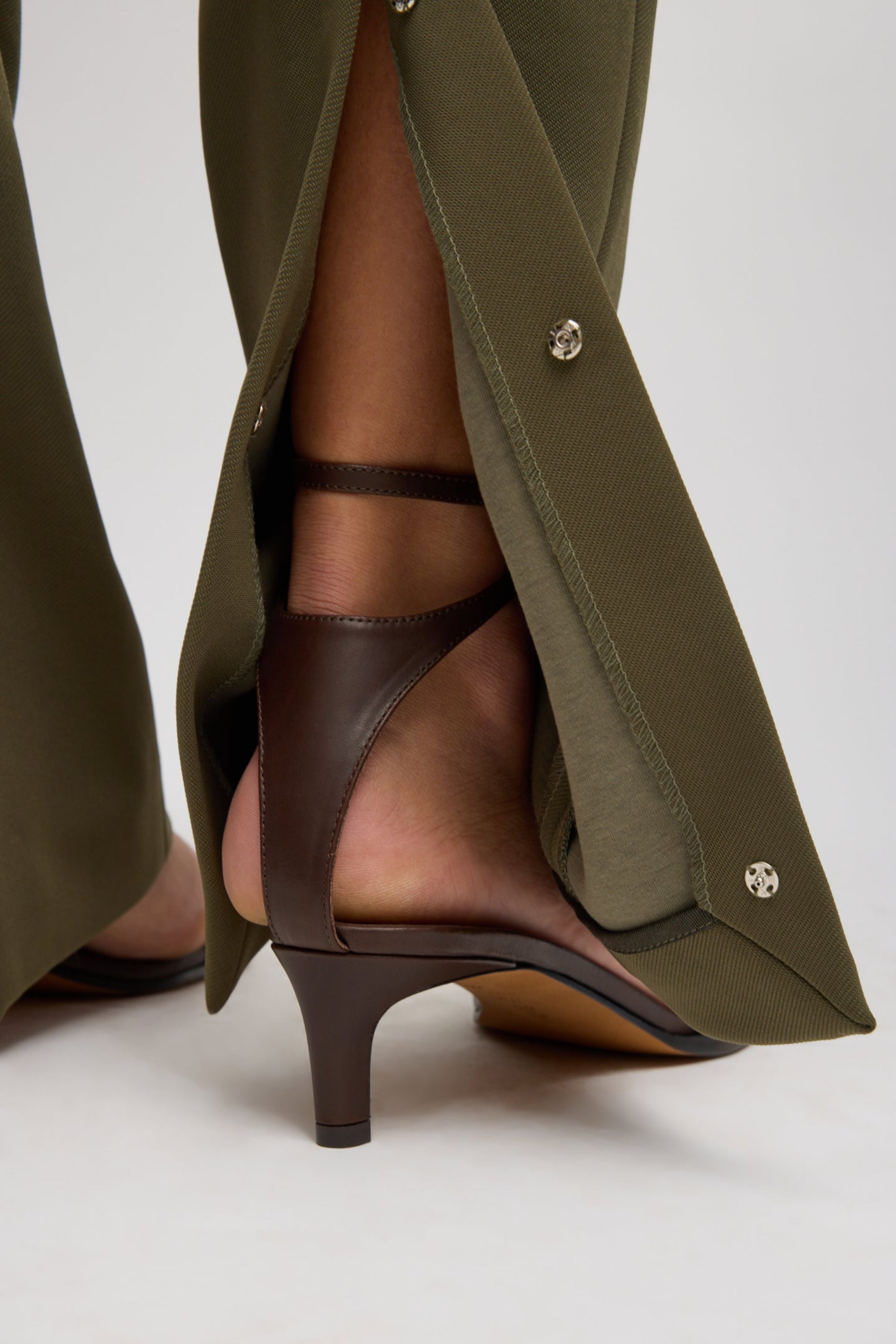 SPRING BONDED TWILL ELFIE TROUSER W/SLITS