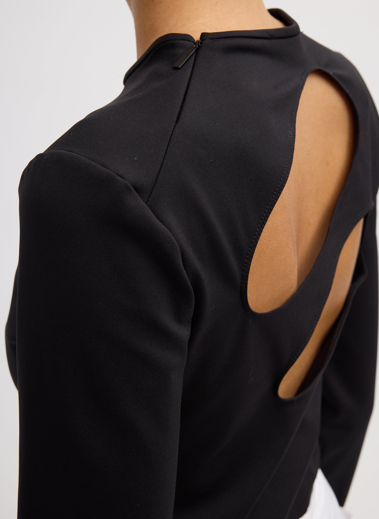 COMPACT ULTRA STRETCH CUT OUT BACK TOP