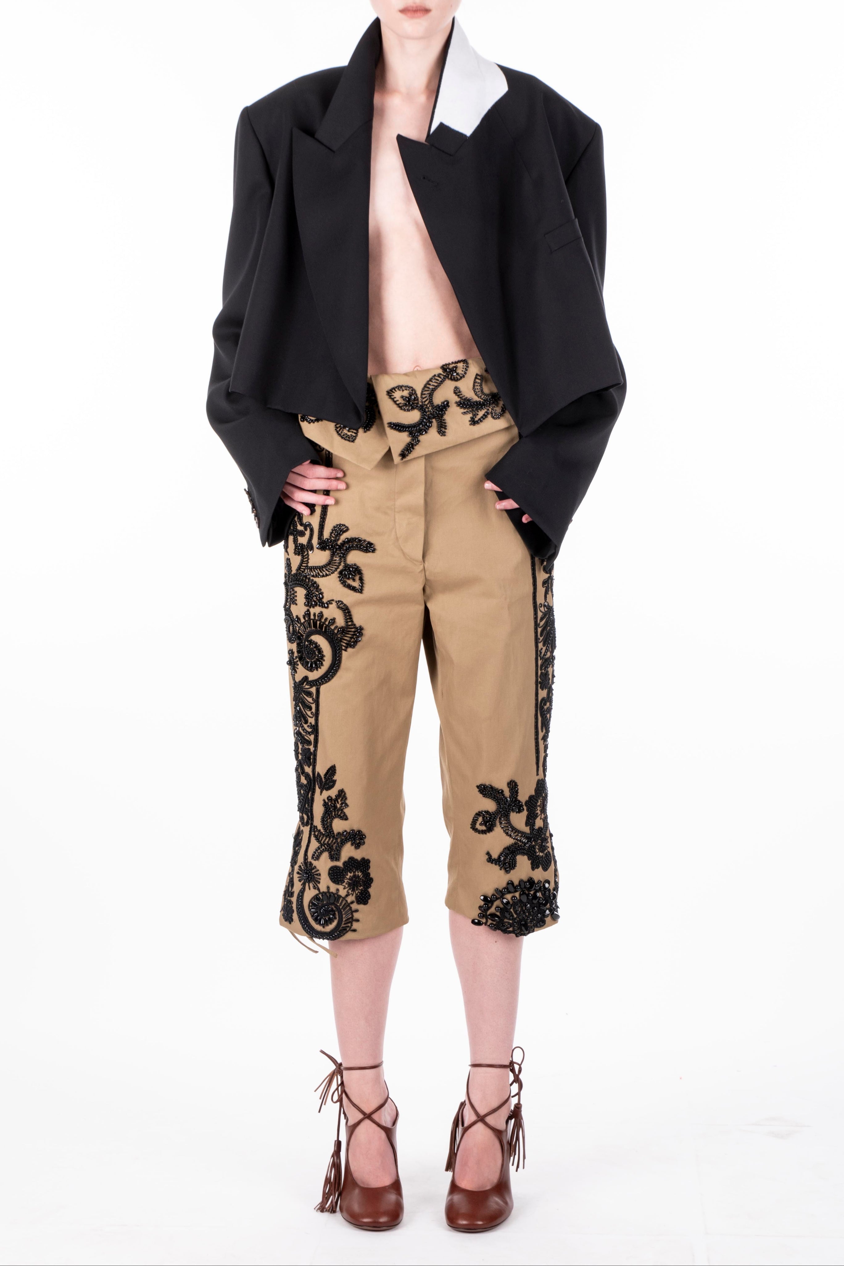 03235-PRISSY SH EMB 3103 W.W.PANTS