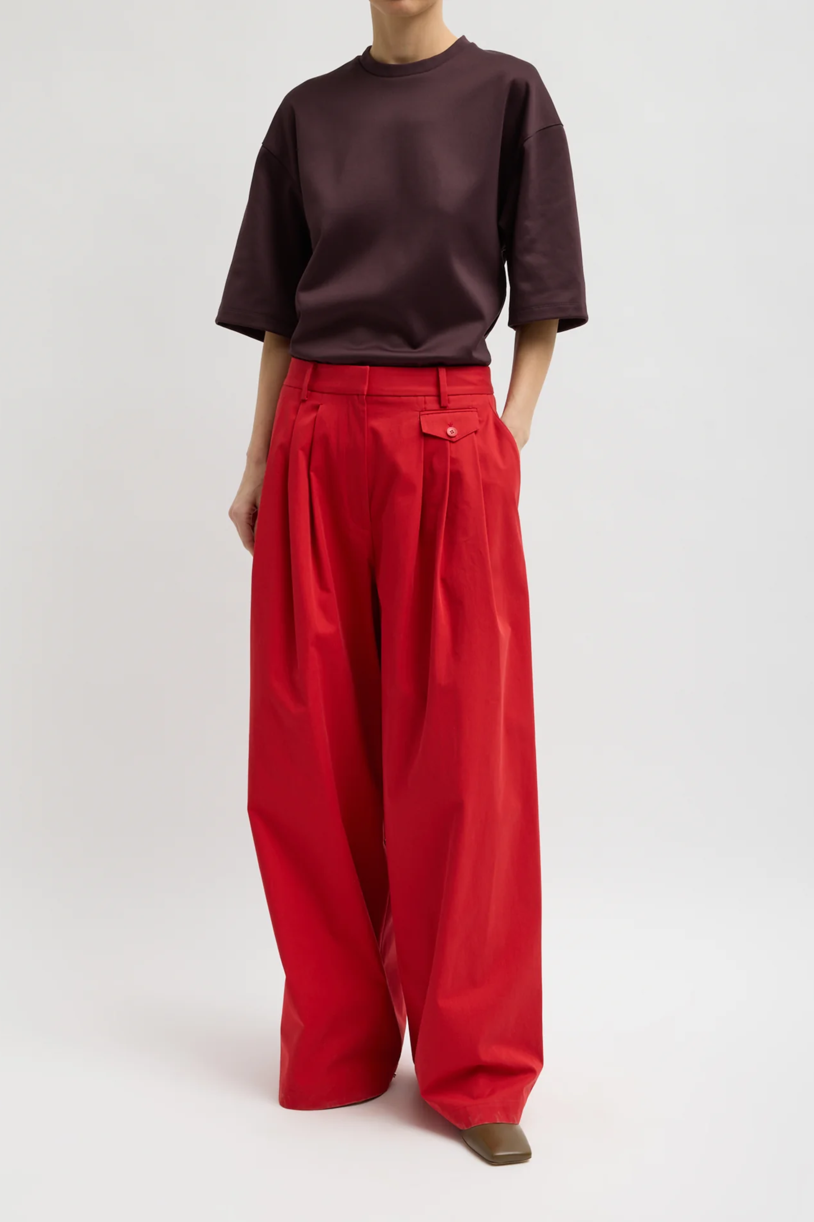 Bio Twill Triple Pleat Pant - Red