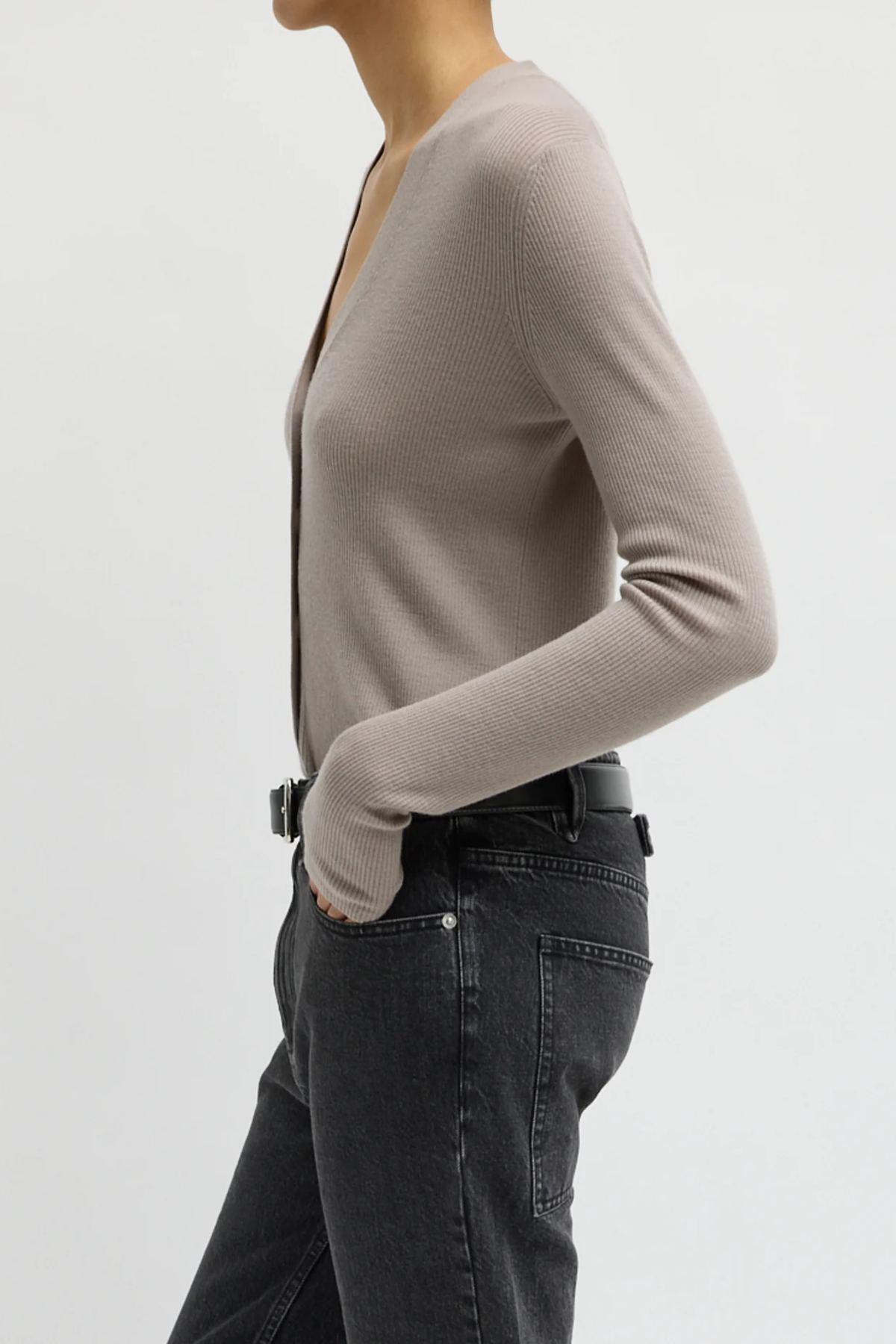 Feather Weight Ribbed V-Neck Slim Cardigan