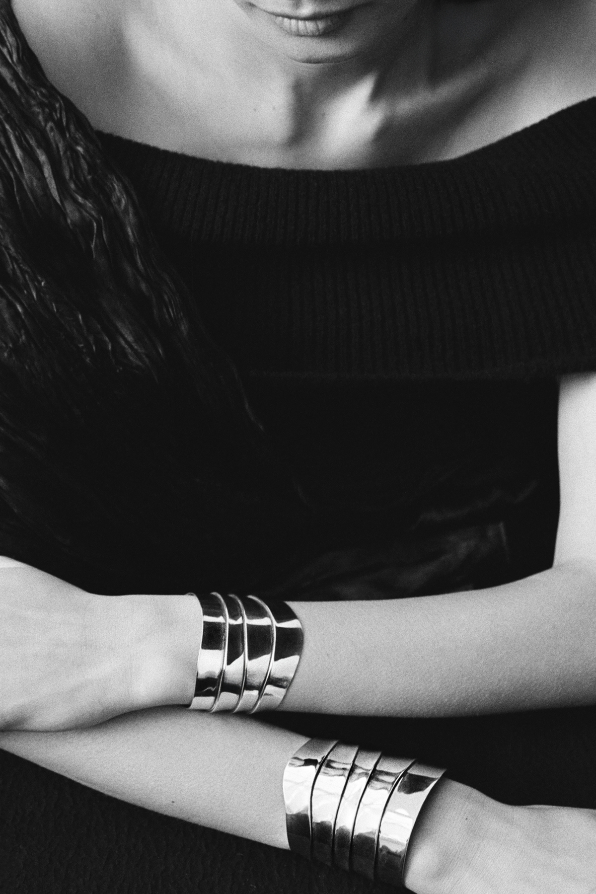 Medium Wave Cuff