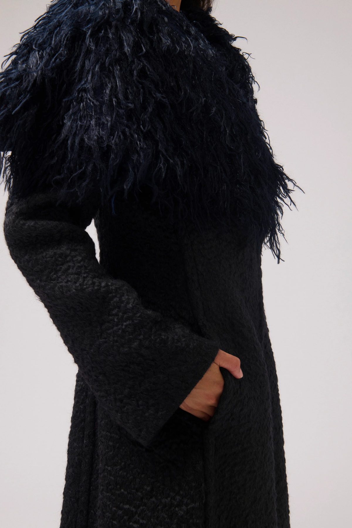 Ave Coat - Black