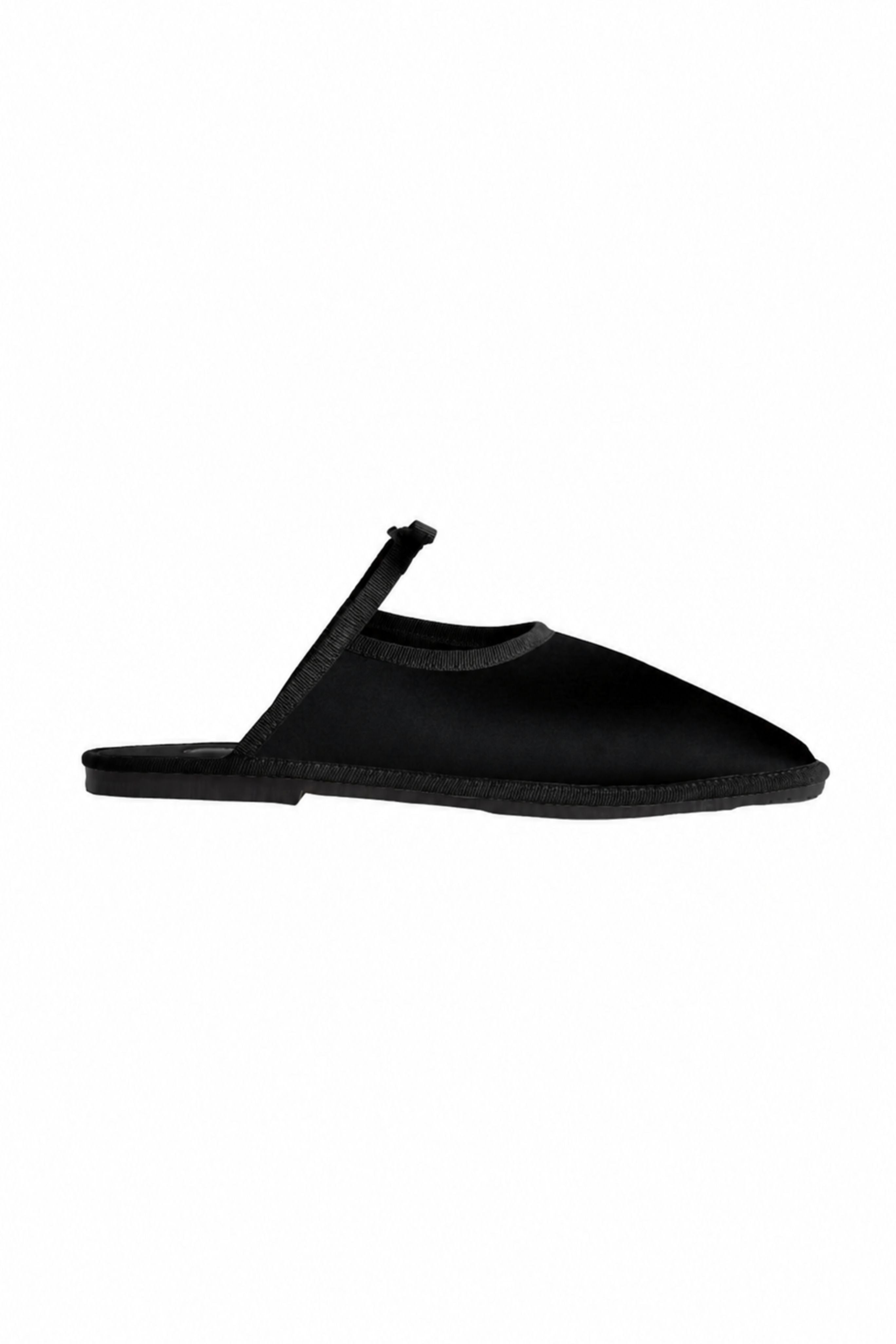 Maria de La Orden 3 Flat - Black