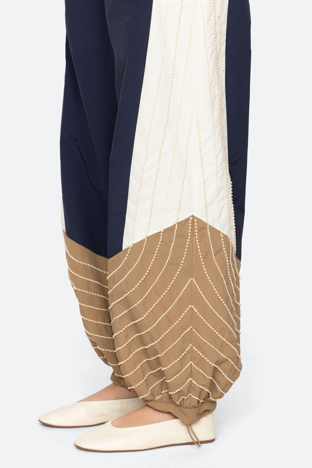 QUINN EMB BEADED JOGGER (D2)