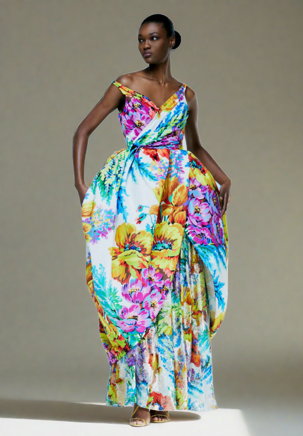 Buy Fashion2wear Women's Georgette Digital Floral Printed Full-Length Fit &  Flare Long Gown Dress | Short Sleeve | Dress for Women (Medium | Black |  Flower | Black_Flower_M) at Amazon.in